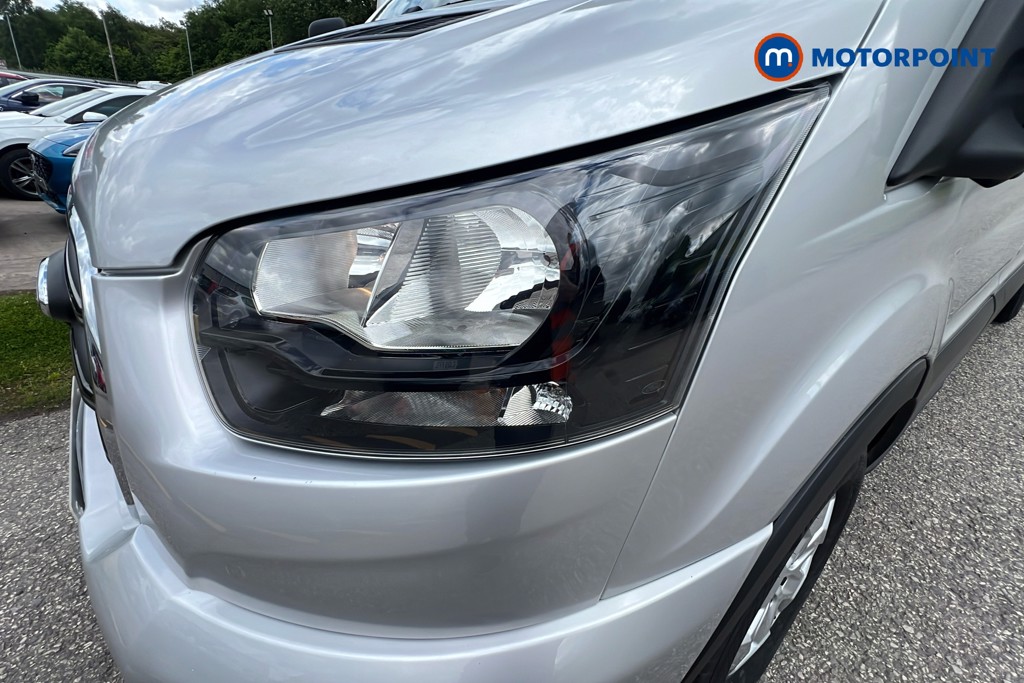 Ford Transit Limited Automatic Diesel Medium Roof Van - Stock Number (1619345) - 44th supplementary image