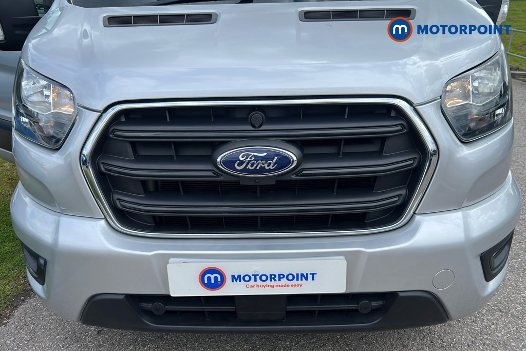 Ford Transit Limited Automatic Diesel Medium Roof Van - Stock Number (1619345) - 45th supplementary image