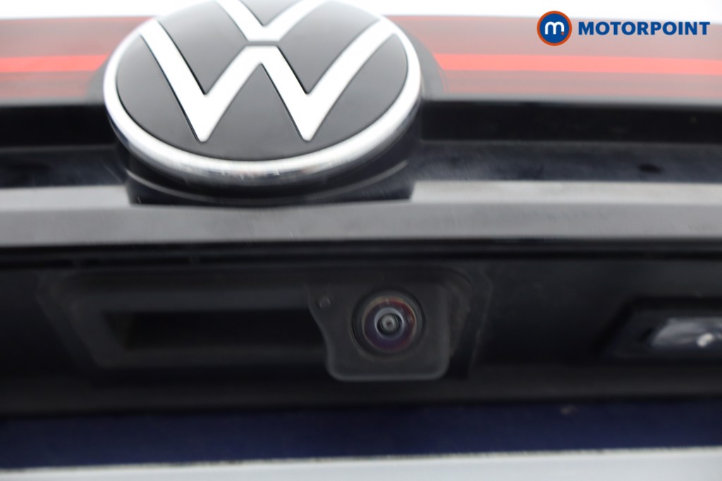 Volkswagen Passat Life Automatic Petrol Plug-In Hybrid Estate - Stock Number (1631415) - 5th supplementary image