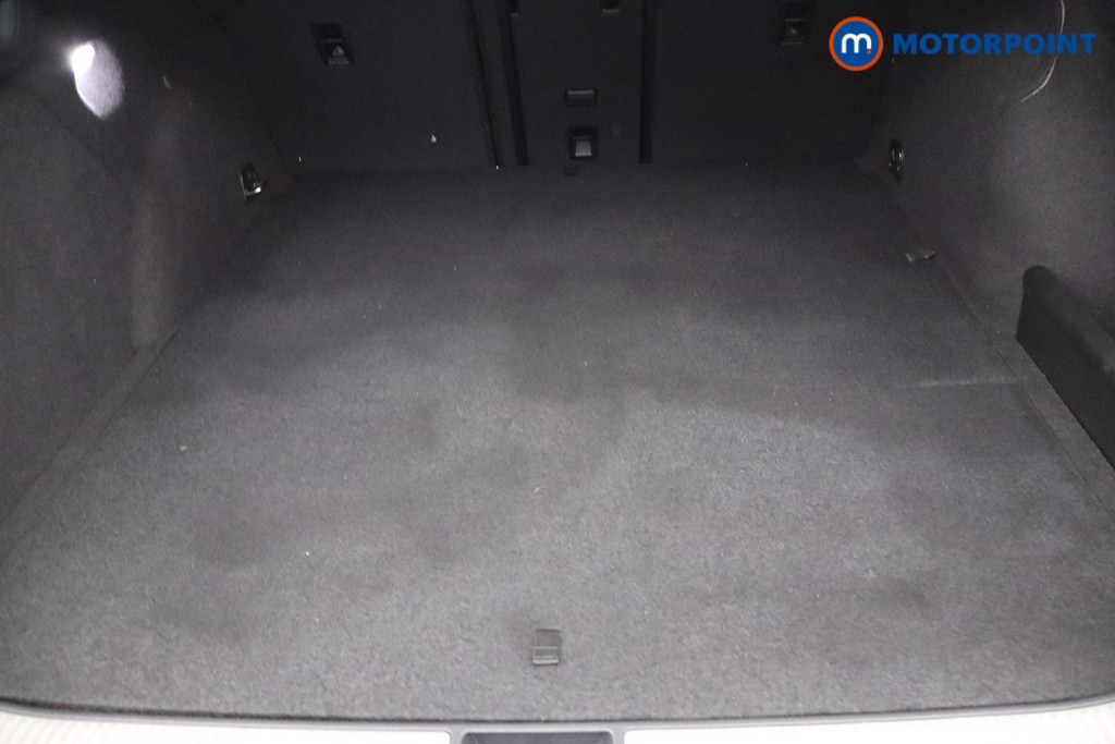 Volkswagen Passat Life Automatic Petrol Plug-In Hybrid Estate - Stock Number (1631415) - 6th supplementary image