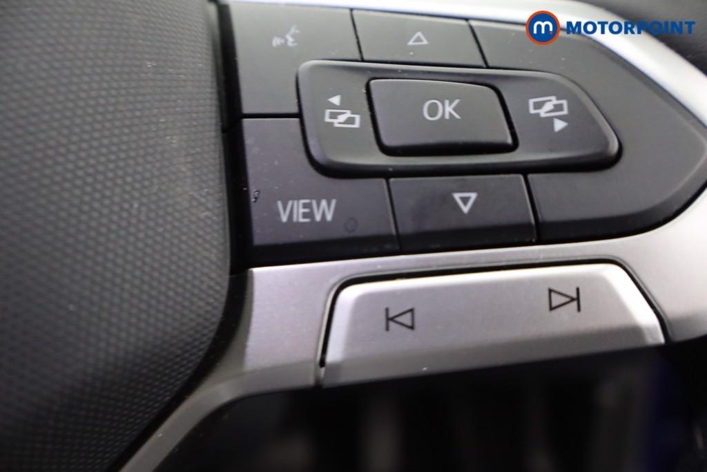 Volkswagen Passat Life Automatic Petrol Plug-In Hybrid Estate - Stock Number (1631415) - 17th supplementary image