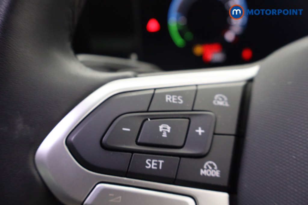 Volkswagen Passat Life Automatic Petrol Plug-In Hybrid Estate - Stock Number (1631415) - 18th supplementary image