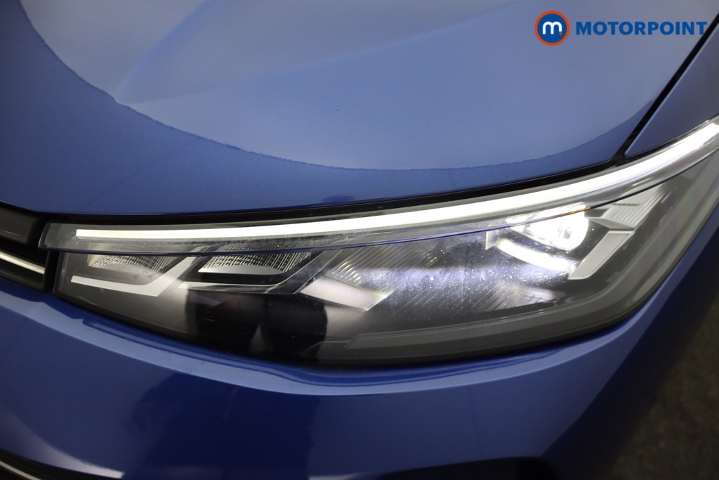 Volkswagen Passat Life Automatic Petrol Plug-In Hybrid Estate - Stock Number (1631415) - 27th supplementary image