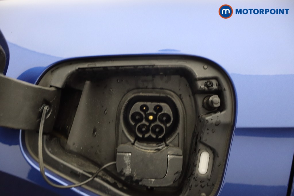Volkswagen Passat Life Automatic Petrol Plug-In Hybrid Estate - Stock Number (1631415) - 30th supplementary image