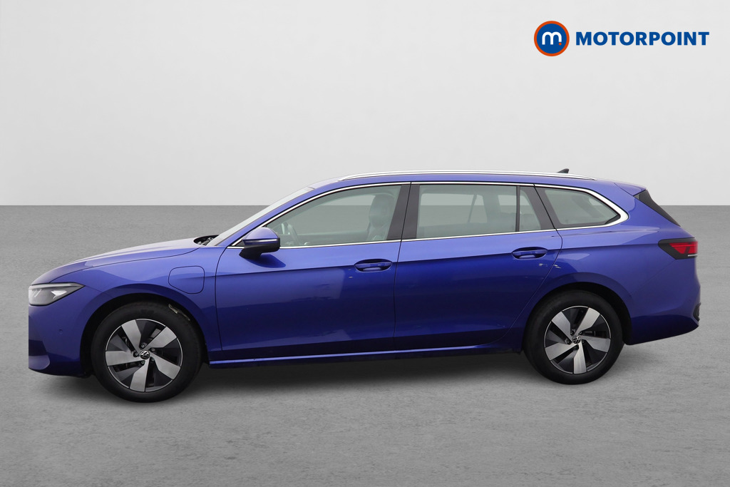 Volkswagen Passat Life Automatic Petrol Plug-In Hybrid Estate - Stock Number (1631415) - Passenger side
