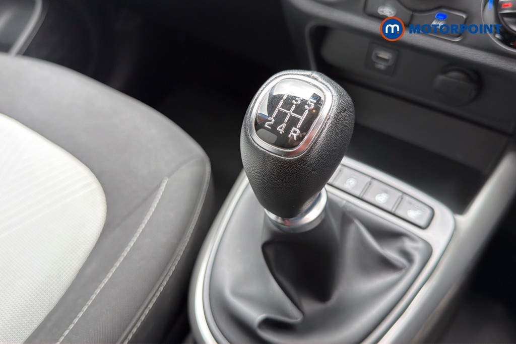 Hyundai I10 Premium Manual Petrol Hatchback - Stock Number (1637667) - 15th supplementary image