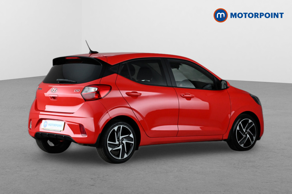 Hyundai I10 Premium Manual Petrol Hatchback - Stock Number (1637667) - Drivers side rear corner