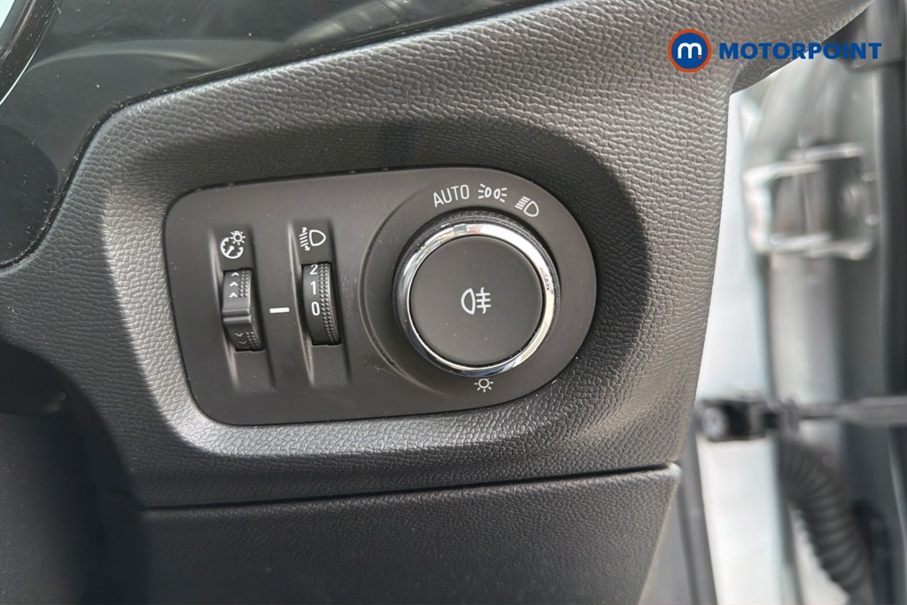 Vauxhall Corsa Design Manual Petrol Hatchback - Stock Number (1638004) - 18th supplementary image
