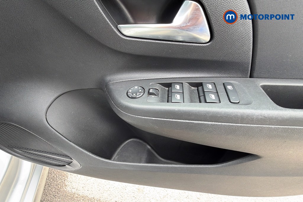 Vauxhall Corsa Design Manual Petrol Hatchback - Stock Number (1638004) - 20th supplementary image