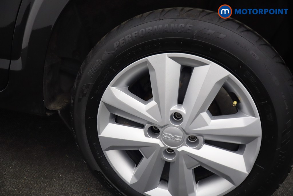 Dacia Sandero Expression Manual Petrol Hatchback - Stock Number (1641193) - 24th supplementary image