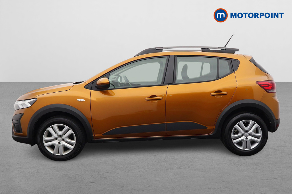 Dacia Sandero Stepway Expression Manual Petrol Hatchback - Stock Number (1641200) - Passenger side