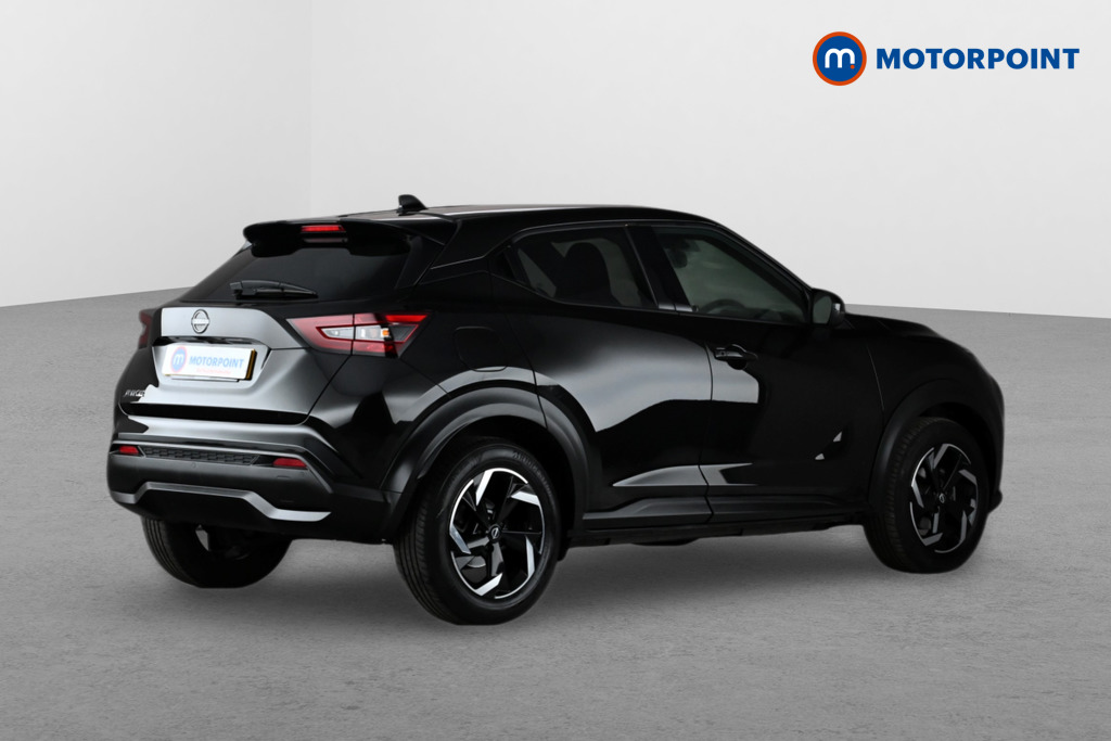Nissan Juke N-Connecta Automatic Petrol SUV - Stock Number (1641235) - Drivers side rear corner