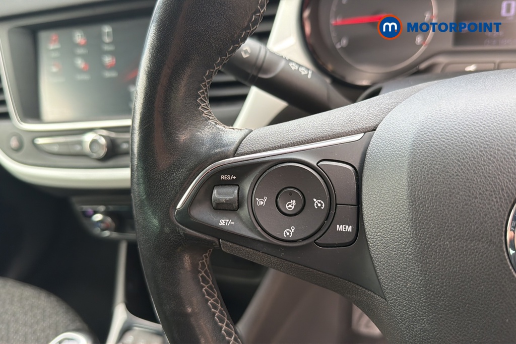 Vauxhall Crossland Griffin Manual Petrol SUV - Stock Number (1641653) - 4th supplementary image