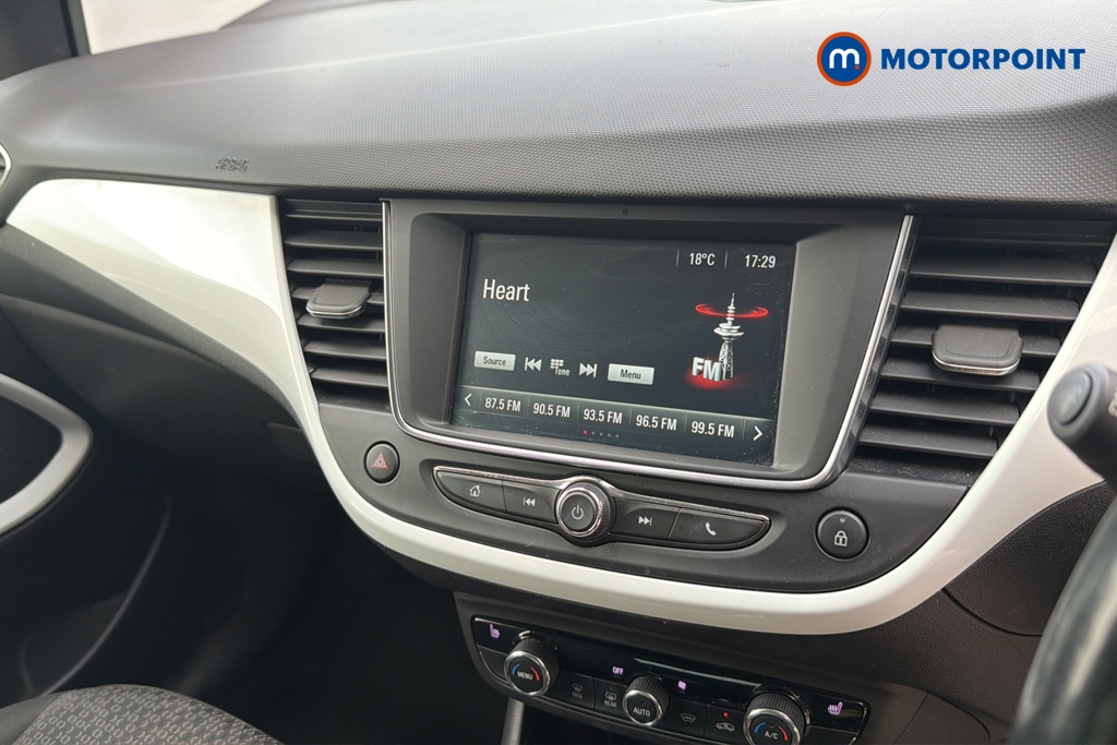 Vauxhall Crossland Griffin Manual Petrol SUV - Stock Number (1641653) - 8th supplementary image