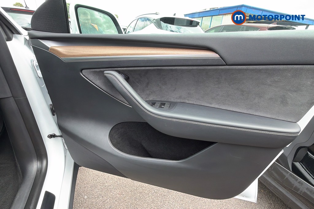 Tesla Model Y Rwd 5Dr Auto Automatic Electric SUV - Stock Number (1642556) - 19th supplementary image