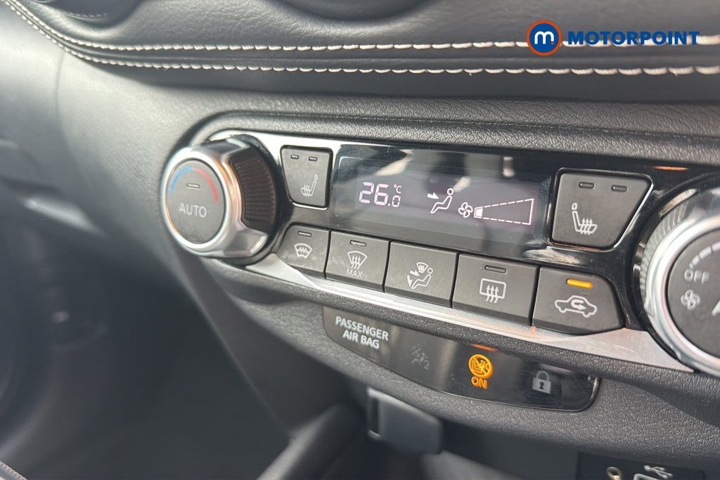 Nissan Juke Tekna Manual Petrol SUV - Stock Number (1644151) - 14th supplementary image