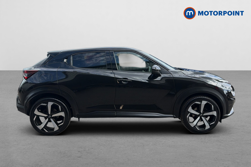 Nissan Juke Tekna Manual Petrol SUV - Stock Number (1644151) - Passenger side