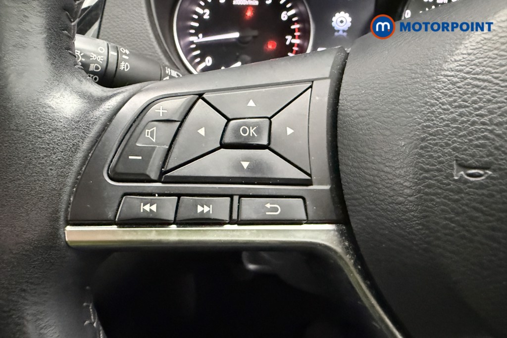 Nissan Qashqai Acenta Premium Manual Petrol SUV - Stock Number (1644278) - 9th supplementary image