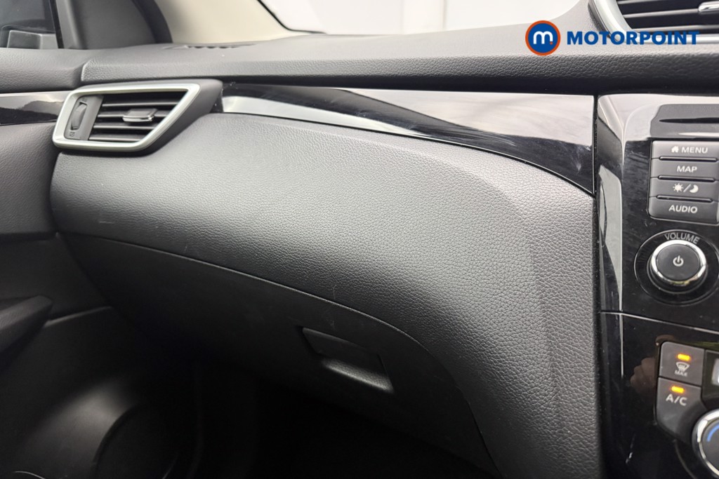 Nissan Qashqai Acenta Premium Manual Petrol SUV - Stock Number (1644278) - 11th supplementary image