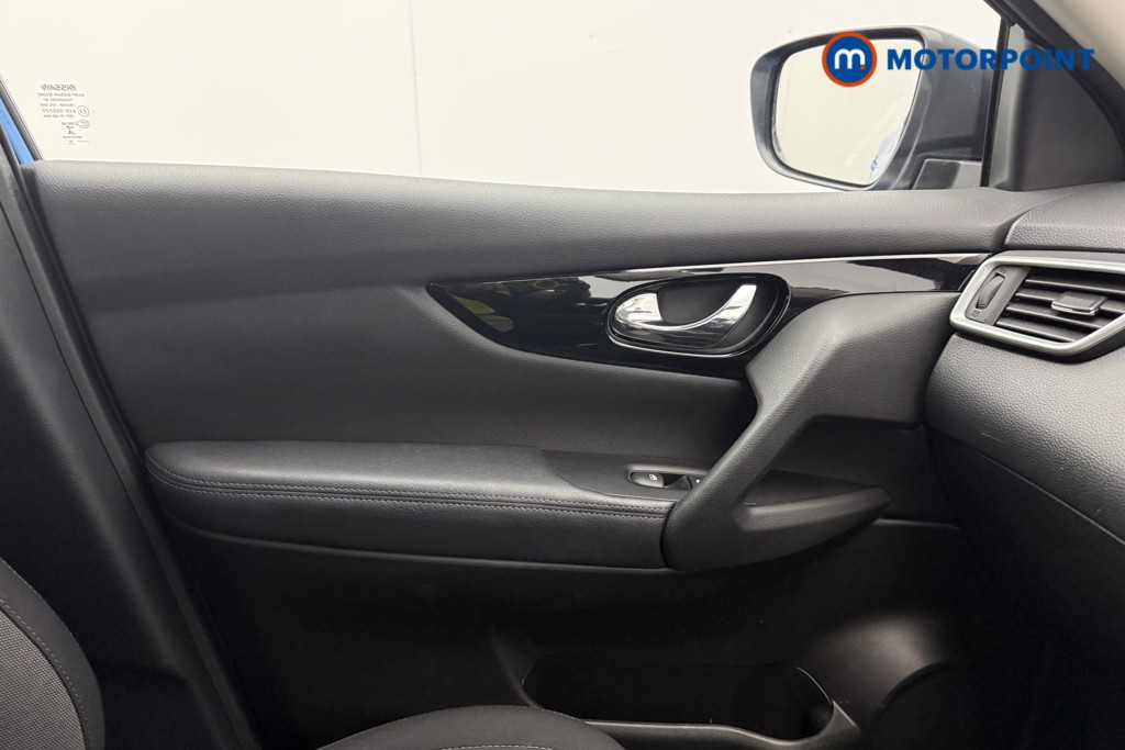 Nissan Qashqai Acenta Premium Manual Petrol SUV - Stock Number (1644278) - 12th supplementary image