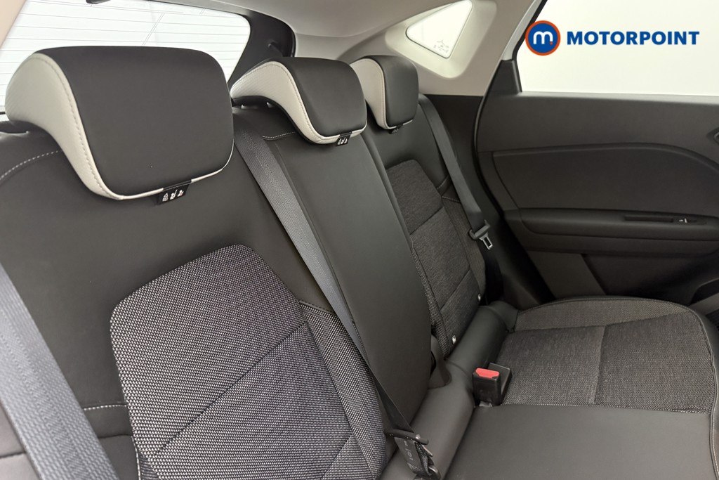 Renault Captur Techno Automatic Petrol-Electric Hybrid SUV - Stock Number (1644299) - 15th supplementary image