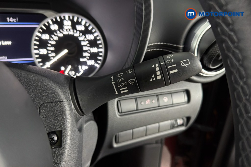 Nissan Juke Tekna Automatic Petrol-Electric Hybrid SUV - Stock Number (1644361) - 7th supplementary image