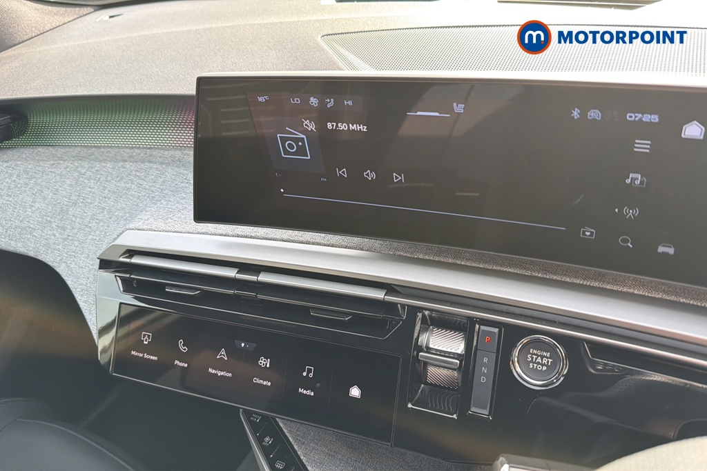 Peugeot 5008 GT Automatic Electric SUV - Stock Number (1644657) - 9th supplementary image