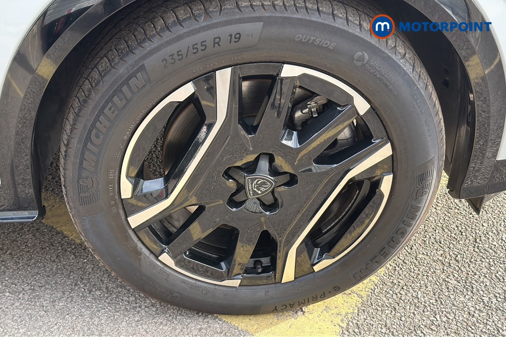 Peugeot 5008 GT Automatic Electric SUV - Stock Number (1644657) - 47th supplementary image