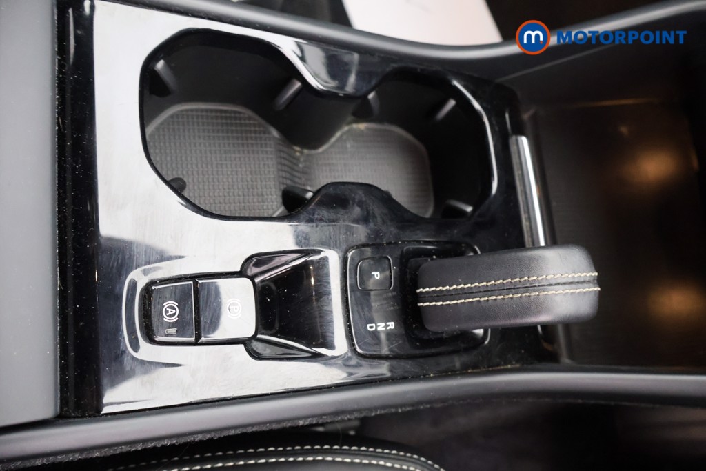 Volvo Xc40 R Design Pro Automatic Petrol SUV - Stock Number (1645295) - 8th supplementary image
