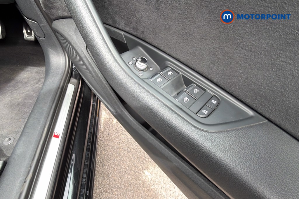 Audi A4 Black Edition Automatic Petrol Estate - Stock Number (1645592) - 20th supplementary image