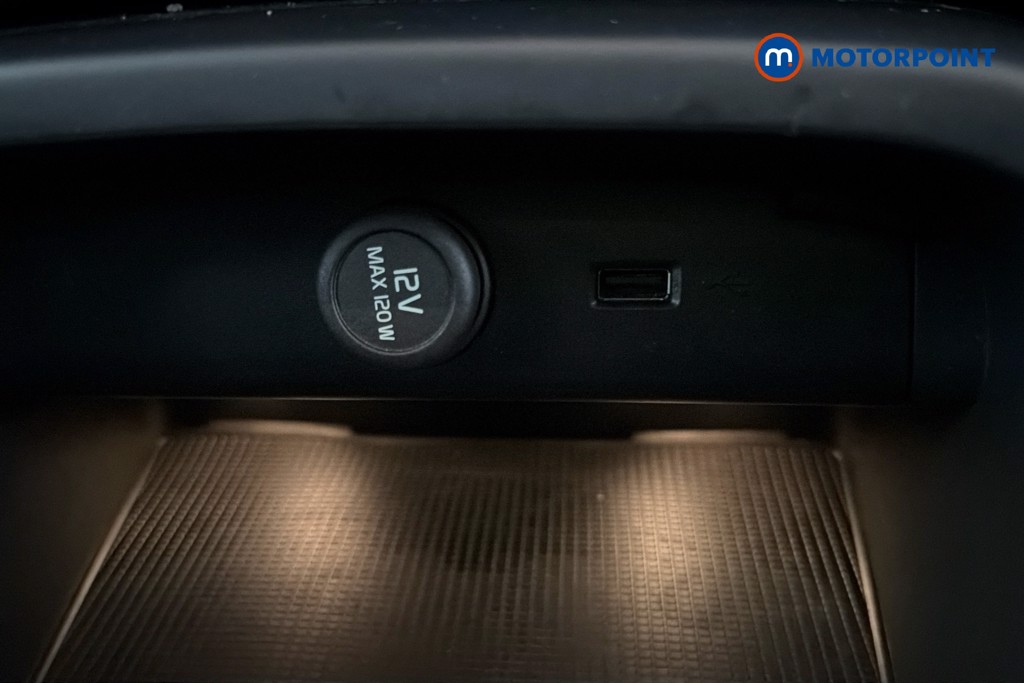 Volvo Xc40 R Design Manual Petrol SUV - Stock Number (1645607) - 17th supplementary image