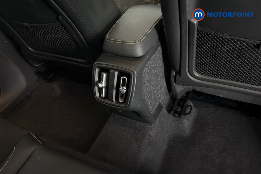 Volvo Xc40 R Design Manual Petrol SUV - Stock Number (1645607) - 30th supplementary image