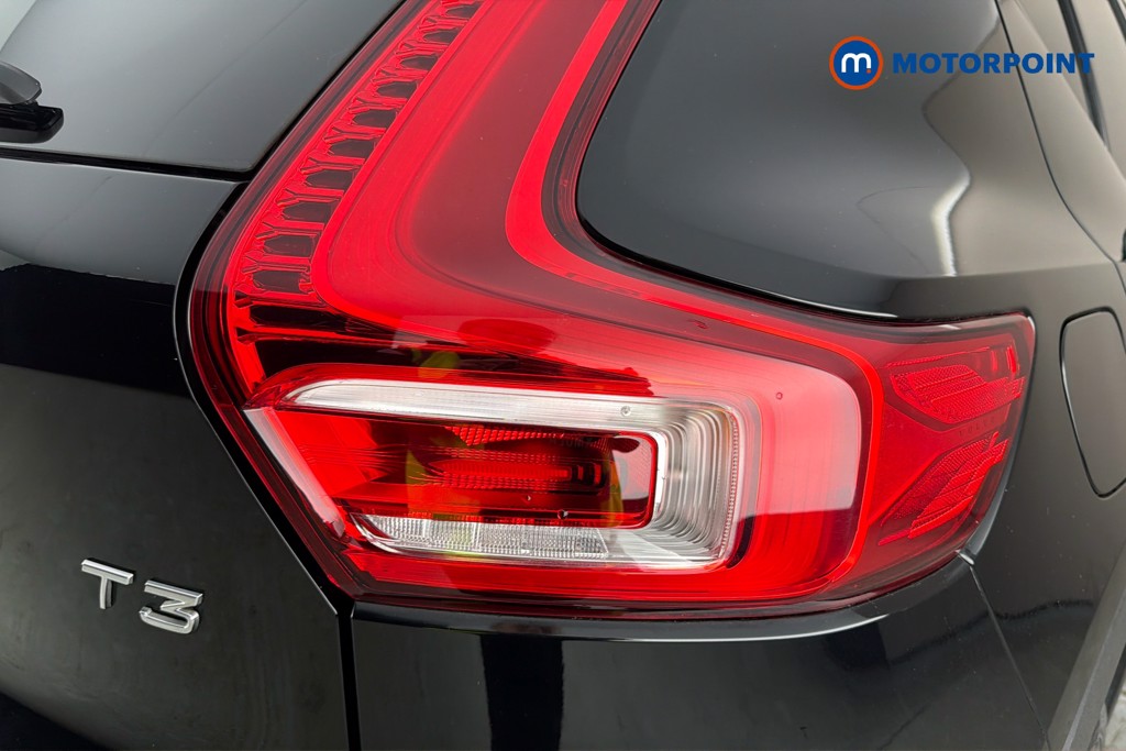 Volvo Xc40 R Design Manual Petrol SUV - Stock Number (1645607) - 38th supplementary image