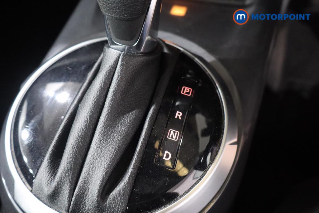 Nissan Juke Acenta Automatic Petrol SUV - Stock Number (1645707) - 4th supplementary image