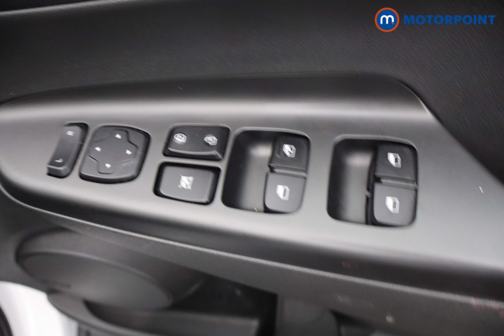 Hyundai Kona Se Connect Automatic Electric SUV - Stock Number (1645934) - 11th supplementary image