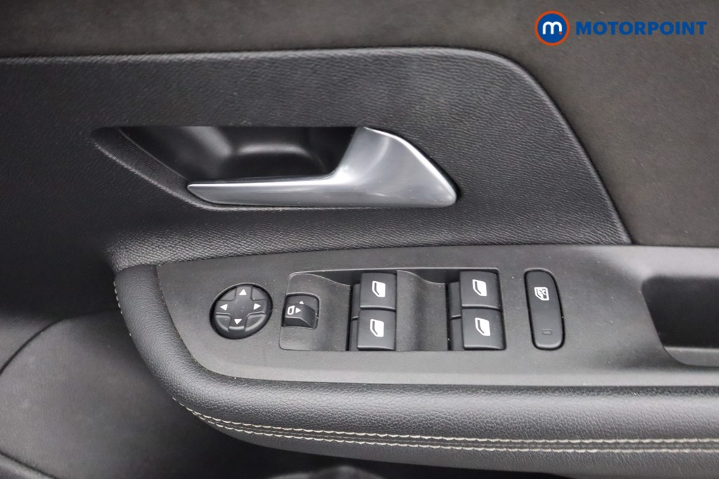 Vauxhall Mokka Ultimate Automatic Electric SUV - Stock Number (1646129) - 10th supplementary image