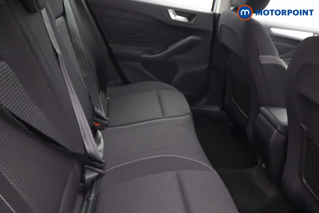 Ford Focus Zetec Manual Petrol Hatchback - Stock Number (1646344) - 8th supplementary image