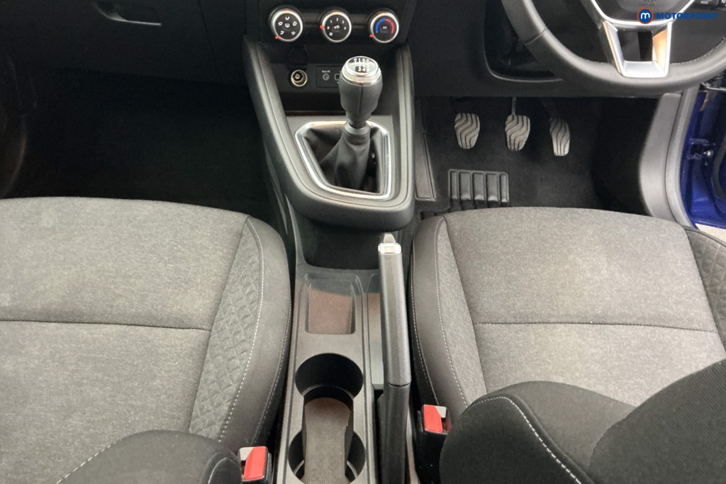 Renault Clio Iconic Manual Petrol Hatchback - Stock Number (1646600) - 11th supplementary image