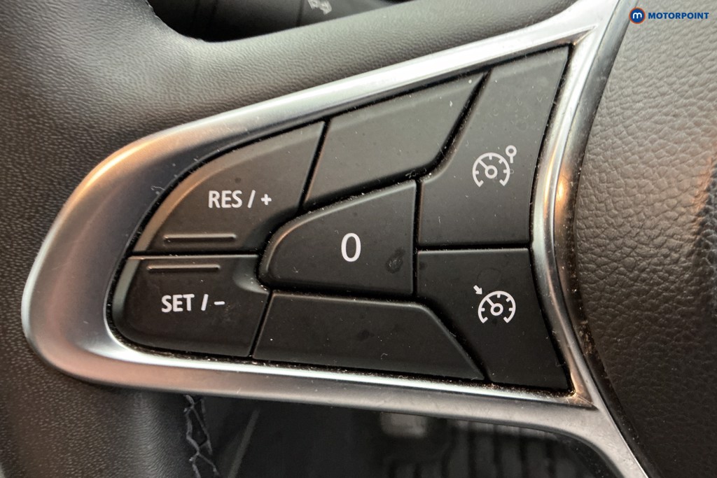 Renault Clio Iconic Manual Petrol Hatchback - Stock Number (1646600) - 20th supplementary image