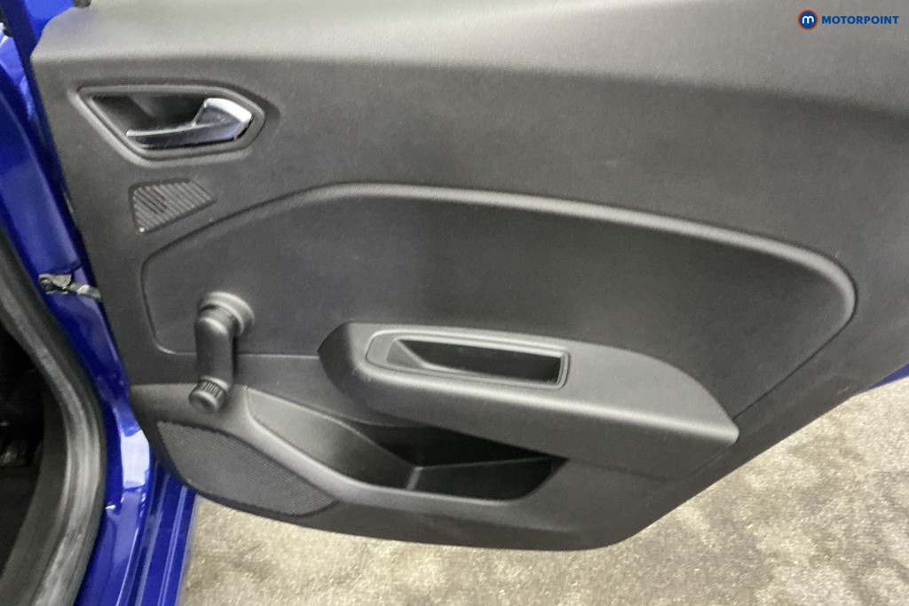 Renault Clio Iconic Manual Petrol Hatchback - Stock Number (1646600) - 26th supplementary image