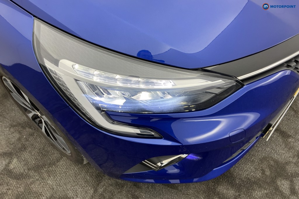 Renault Clio Iconic Manual Petrol Hatchback - Stock Number (1646600) - 29th supplementary image