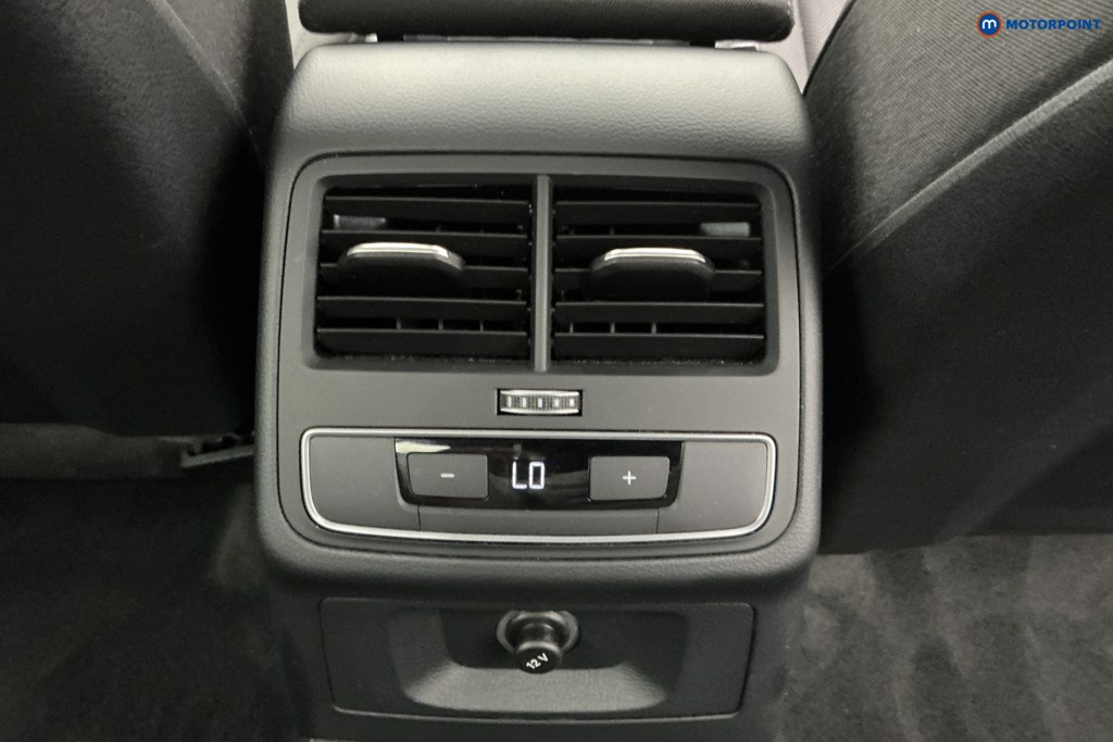 Audi A4 Technik Automatic Diesel Saloon - Stock Number (1646911) - 10th supplementary image