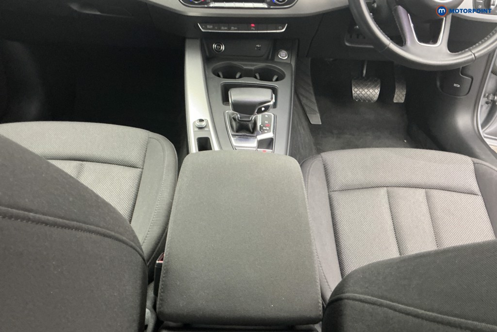 Audi A4 Technik Automatic Diesel Saloon - Stock Number (1646911) - 11th supplementary image