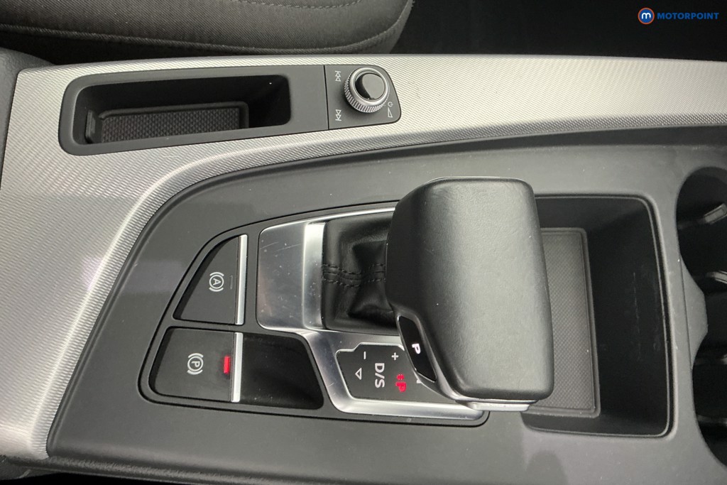 Audi A4 Technik Automatic Diesel Saloon - Stock Number (1646911) - 15th supplementary image