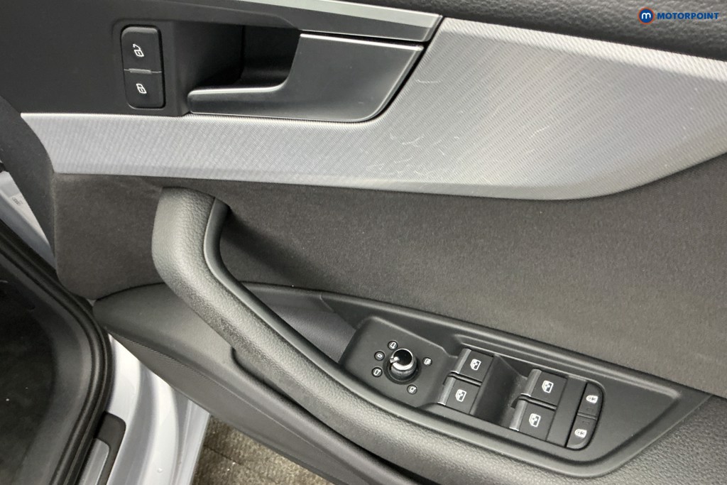 Audi A4 Technik Automatic Diesel Saloon - Stock Number (1646911) - 26th supplementary image