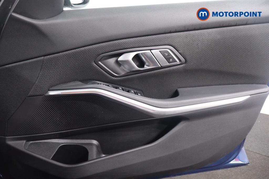 BMW 3 Series SE Manual Diesel Saloon - Stock Number (1647049) - 4th supplementary image