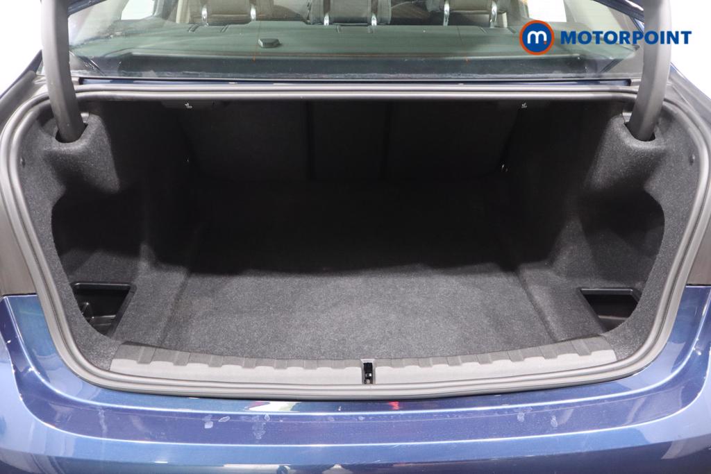 BMW 3 Series SE Manual Diesel Saloon - Stock Number (1647049) - 8th supplementary image