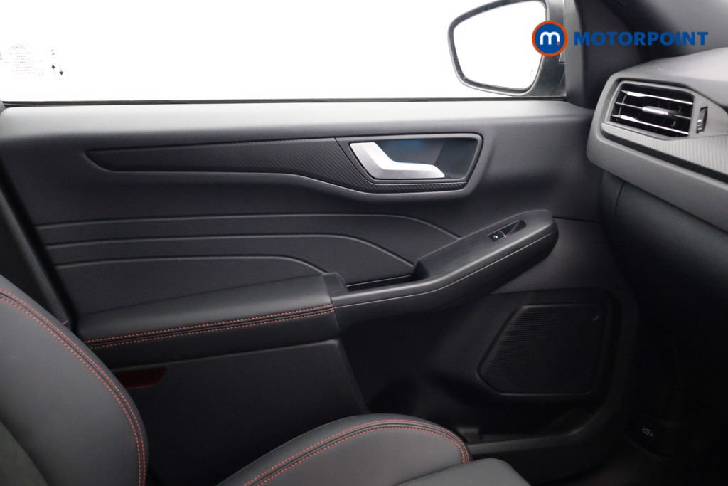 Ford Kuga St-Line Automatic Petrol-Electric Hybrid SUV - Stock Number (1647904) - 10th supplementary image
