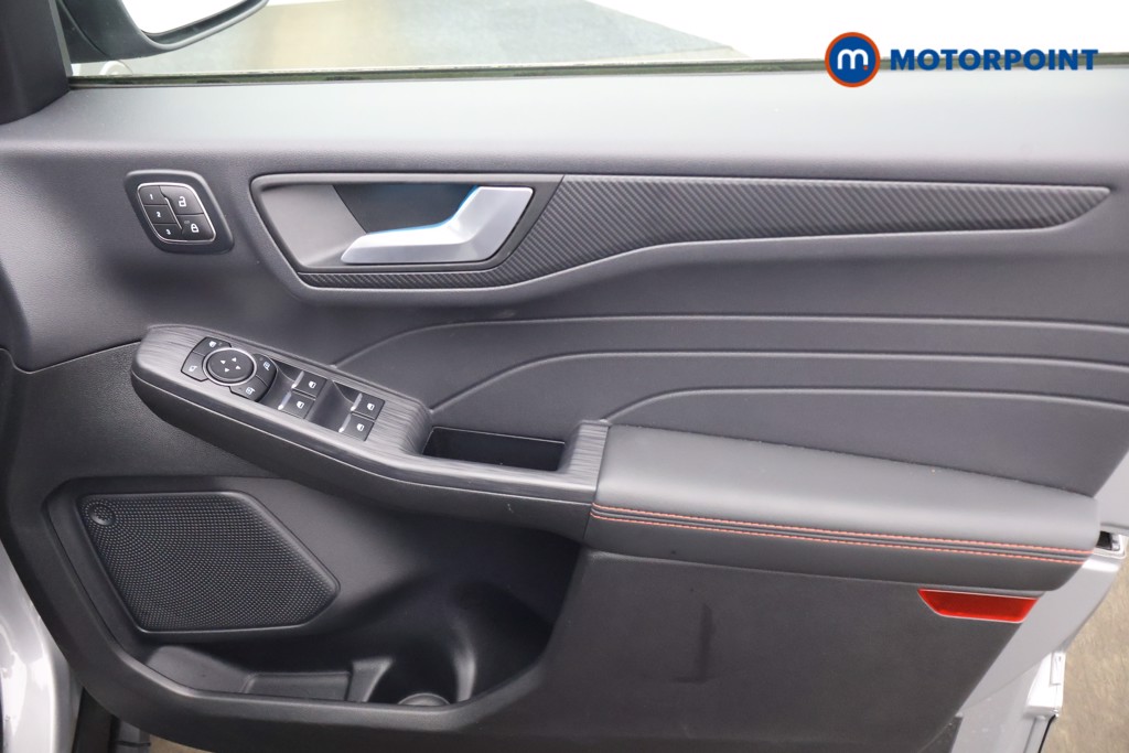 Ford Kuga St-Line Automatic Petrol-Electric Hybrid SUV - Stock Number (1647904) - 11th supplementary image