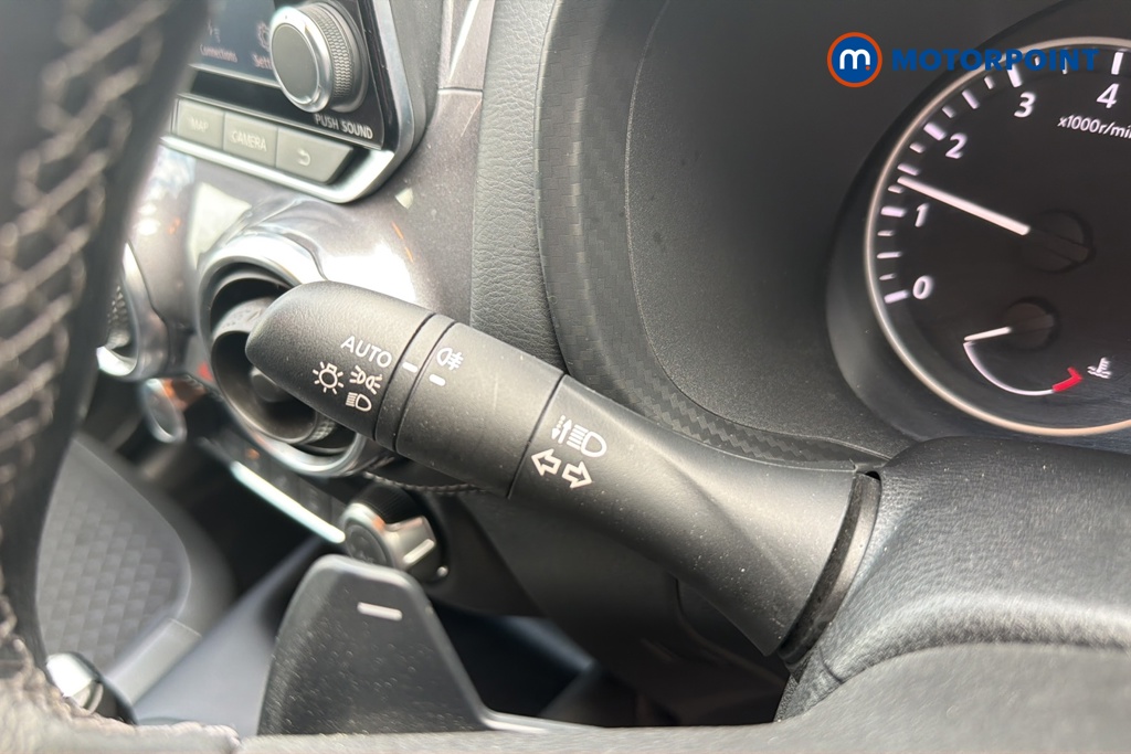 Nissan Juke N-Connecta Automatic Petrol SUV - Stock Number (1647924) - 5th supplementary image